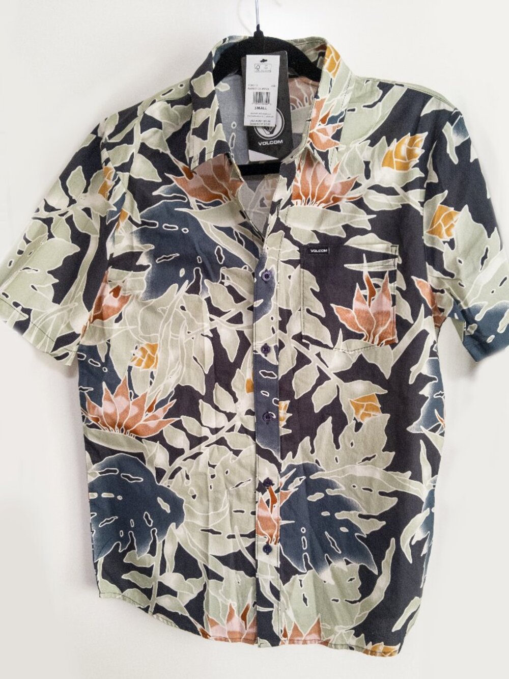 NWT Volcom Warbler Short Sleeve Shirt Size Small Hawaiian Short Sleeve Summer